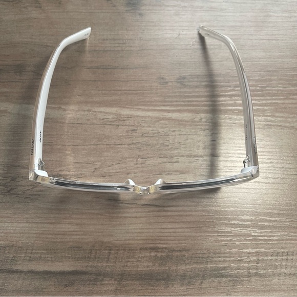 Quay Australia Clear Frame Sunglasses with Purple Lenses - Picture 3 of 7